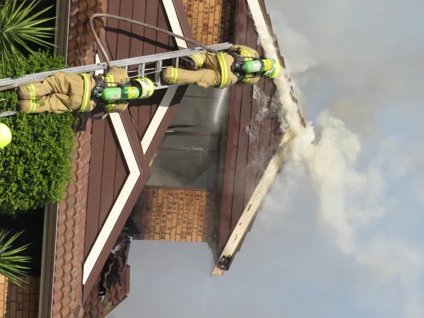 Miami Gardens House Fire Sends Heavy Smoke Across Neighborhood as Firefighters Contain Flames and Hot Spots