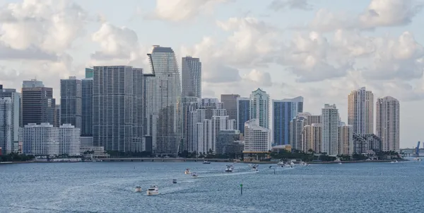 Sunny Skies and Crisp Air: A Refreshing Thursday for the Magic City